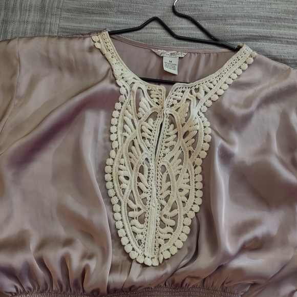 Flin and Flint flirty blouse purple with crochet accent size medium - Picture 8 of 8